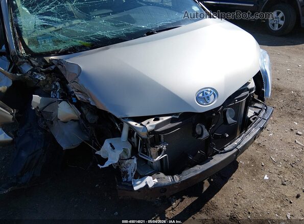 5TDYZ3DC9HS817720 2017 TOYOTA LE Silver Rear view