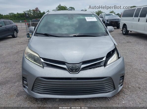 5TDYZ3DCXJS957944 2018 TOYOTA SIENNA Gray Widok zestawu wskaźników