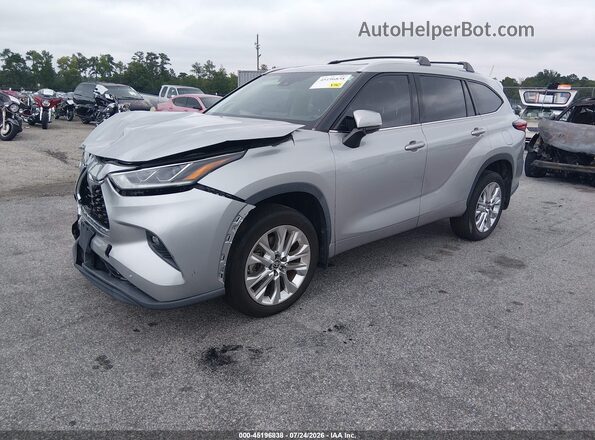 5TDYZRAH2LS022293 2020 TOYOTA HIGHLANDER Silver Vista tres cuartos delantera izquierda