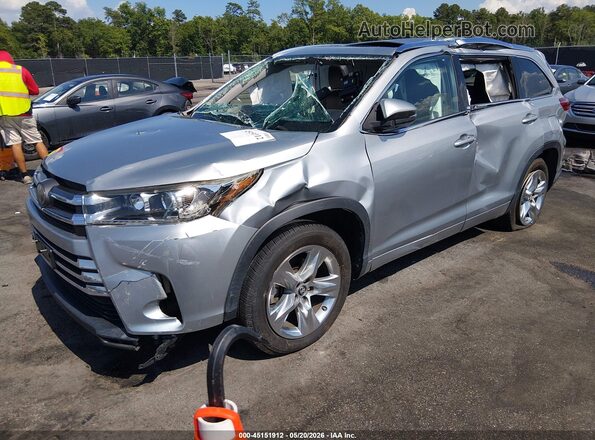 5TDYZRFH2JS236965 2018 TOYOTA HIGHLANDER Gray 