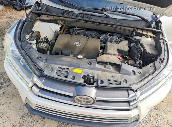 5TDYZRFH4KS326863 2019 TOYOTA HIGHLANDER White Vista del compartimento del motor