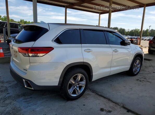 5TDYZRFHXHS220412 2017 TOYOTA HIGHLANDER White Rear right