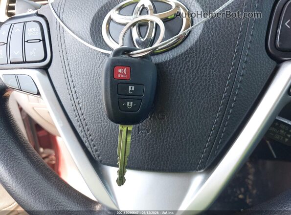 5TDZARFH5JS035539 2018 TOYOTA LE Red 