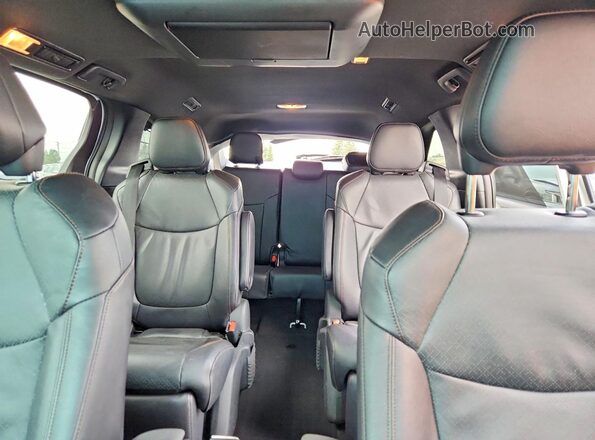 5TDZSKFC2SS220626 2025 TOYOTA SIENNA White Widok tylnych siedzeń
