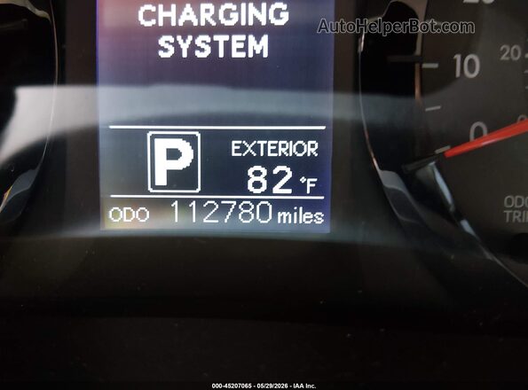 5TDZZ3DC0HS820087 2017 TOYOTA SIENNA Silver 