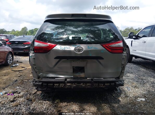 5TDZZ3DC0HS820087 2017 TOYOTA SIENNA Silver 