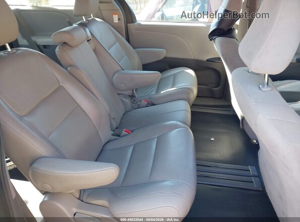 5TDZZ3DC5JS942420 2018 TOYOTA SIENNA Gray Вид наклейки з VIN-кодом
