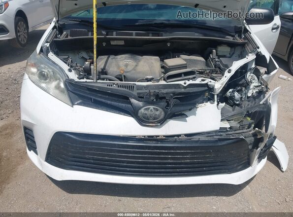 5TDZZ3DC7JS960725 2018 TOYOTA SIENNA White Вид ззаду