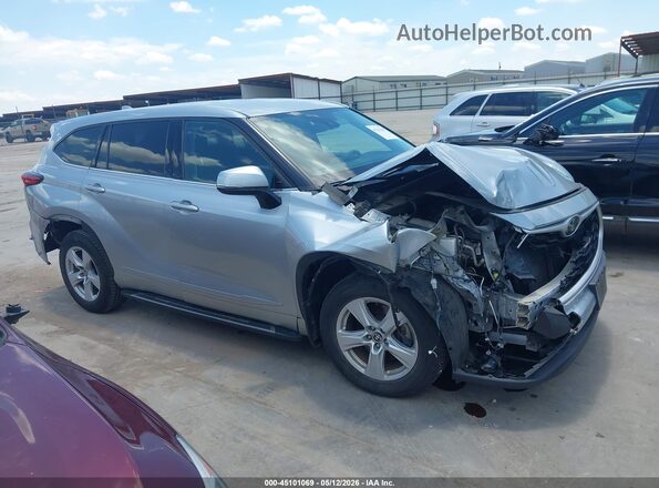 5TDZZRAH4LS015995 2020 TOYOTA LE Silver Vista interior de 360 grados