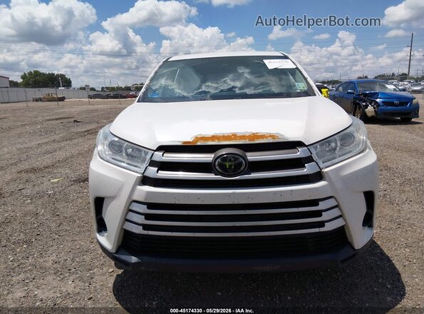 5TDZZRFH2JS264415 2018 TOYOTA HIGHLANDER White Rear interior view