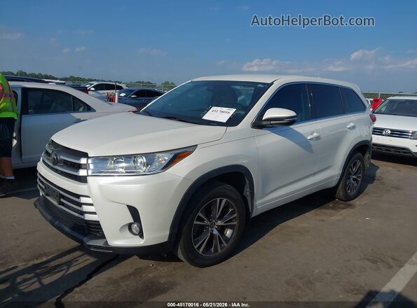 5TDZZRFH7JS267018 2018 TOYOTA HIGHLANDER White Առջևի ձախ երեք քառորդ տեսարան
