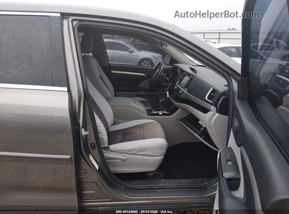 5TDZZRFHXJS246051 2018 TOYOTA HIGHLANDER Gray 