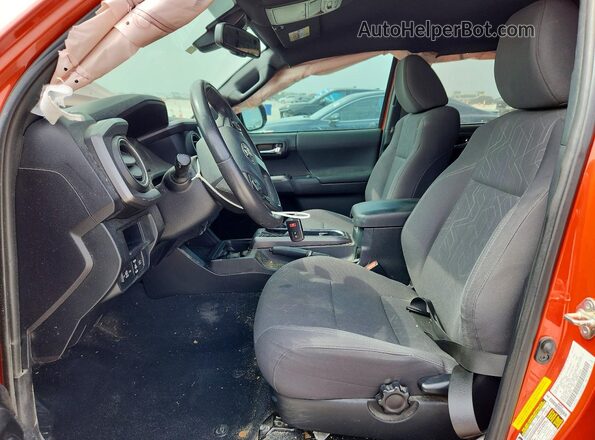 5TFCZ5AN2JX140084 2018 TOYOTA TACOMA Orange 