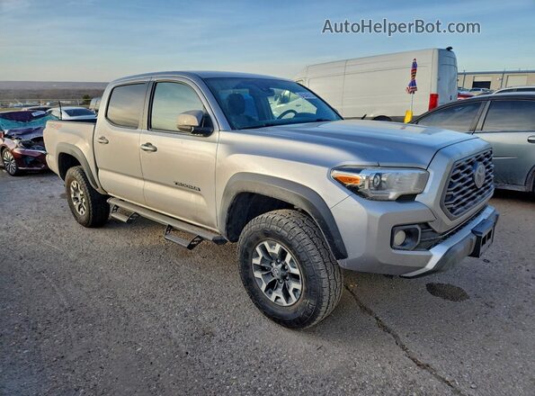 5TFCZ5AN2LX233822 2020 TOYOTA TACOMA Silver Przód prawy