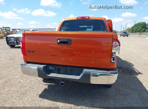 5TFDW5F12HX674666 2017 TOYOTA TUNDRA Orange 