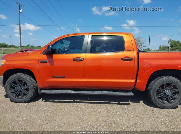 5TFDW5F12HX674666 2017 TOYOTA TUNDRA Orange 