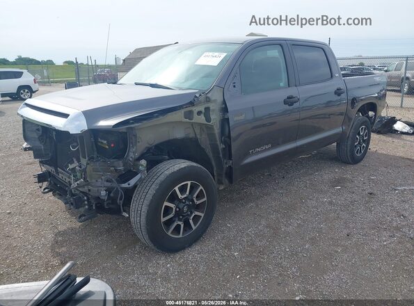 5TFDW5F15HX658283 2017 TOYOTA TUNDRA Gray Передня ліва чверть