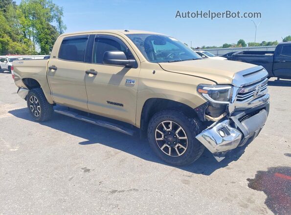 5TFDW5F19HX585192 2017 TOYOTA TUNDRA Tan Delantero derecho