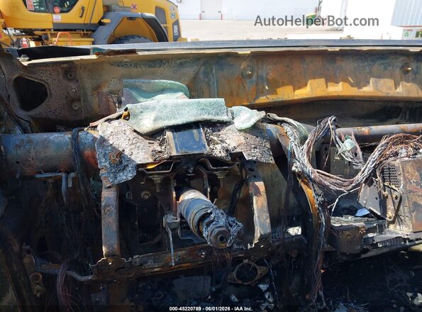 5TFDY5F10LX875047 2020 TOYOTA TUNDRA White Vista de los asientos traseros