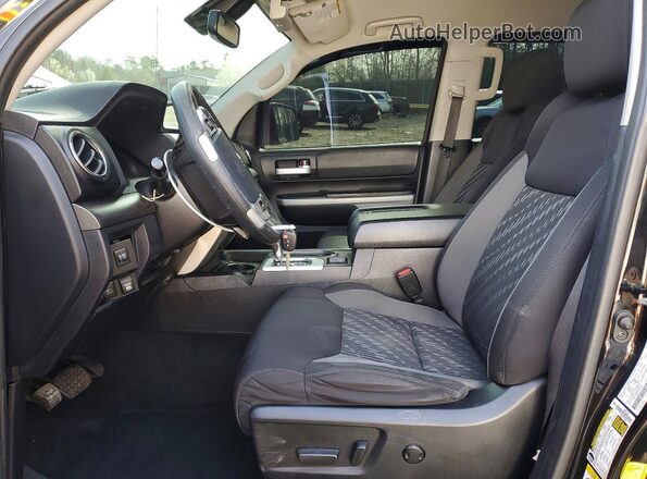 5TFDY5F13KX865997 2019 TOYOTA TUNDRA Black Front interior view