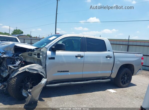 5TFDY5F1XMX971527 2021 TOYOTA TUNDRA Silver Widok wnętrza 360 stopni