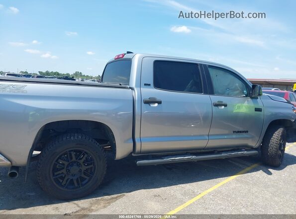 5TFDY5F1XMX971527 2021 TOYOTA TUNDRA Silver Widok wnętrza z tyłu