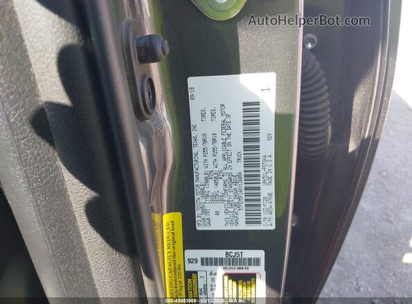 5TFEM5F16KX136084 2019 TOYOTA TUNDRA Серый 