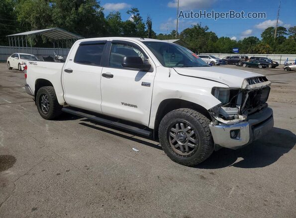 5TFEW5F18HX227974 2017 TOYOTA TUNDRA White 