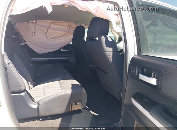 5TFEY5F13JX239028 2018 TOYOTA TUNDRA White 