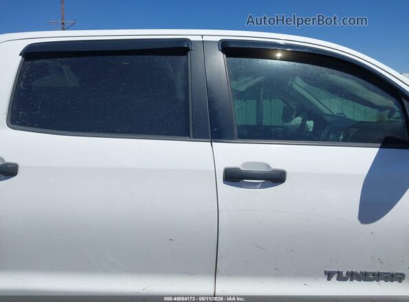 5TFEY5F13JX239028 2018 TOYOTA TUNDRA White 