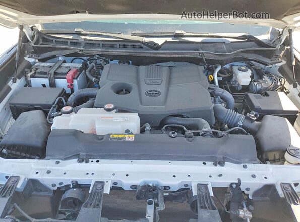 5TFJA5DB2PX058199 2023 TOYOTA TUNDRA White Vista interior trasera