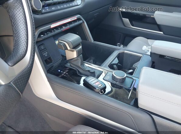 5TFJC5AB9NX001221 2022 TOYOTA TUNDRA HYBRID White Widok deski rozdzielczej
