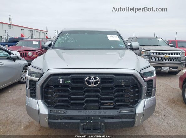 5TFLA5AB8NX014945 2022 TOYOTA TUNDRA Silver ხელსაწყოთა პანელის ხედი