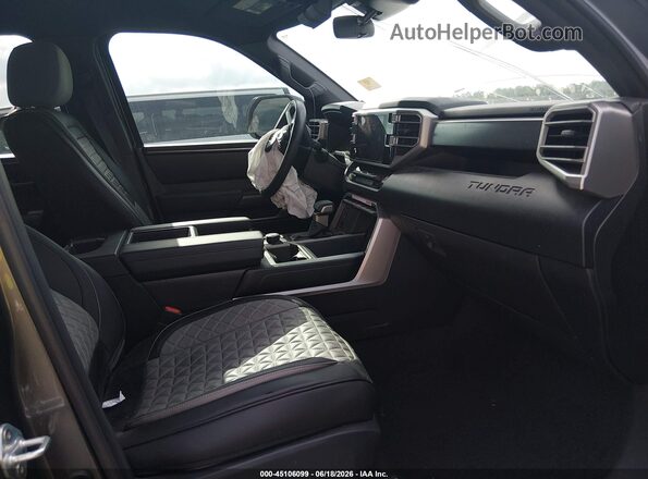 5TFLA5DB4SX256526 2025 TOYOTA TUNDRA Серый Вид салона спереди
