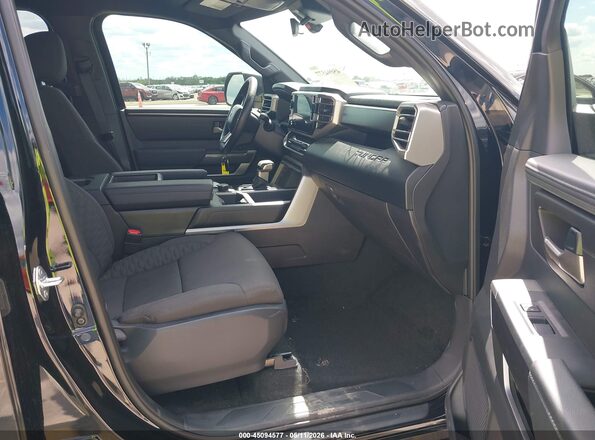 5TFLA5DB5SX286084 2025 TOYOTA TUNDRA Black Widok wnętrza z przodu