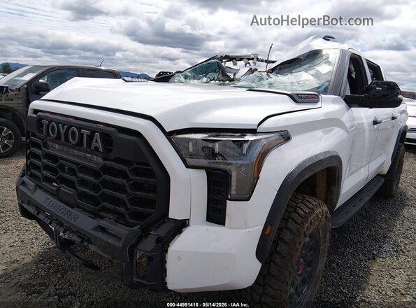 5TFPC5DB6RX040456 2024 TOYOTA TUNDRA HYBRID White Դիմացի տեսք