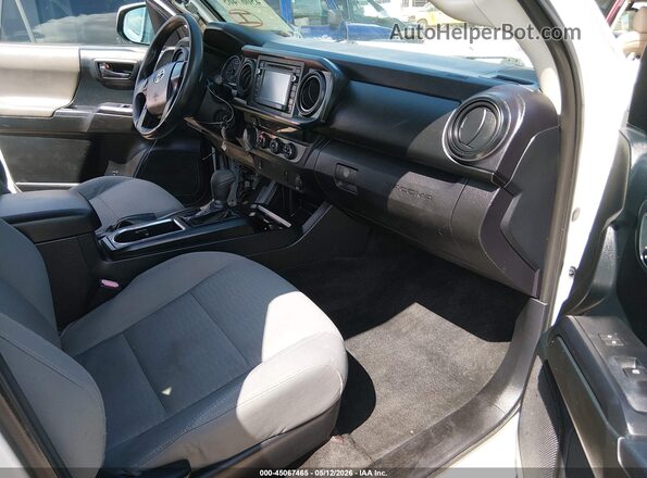5TFRX5GN2HX075352 2017 TOYOTA TACOMA Белый Вид салона спереди