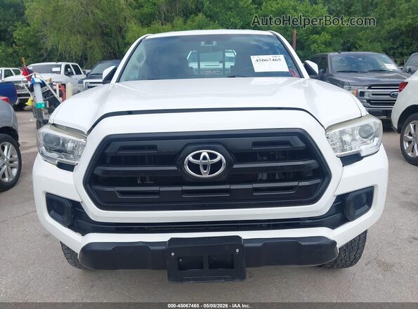 5TFRX5GN2HX075352 2017 TOYOTA TACOMA Белый Вид спереди