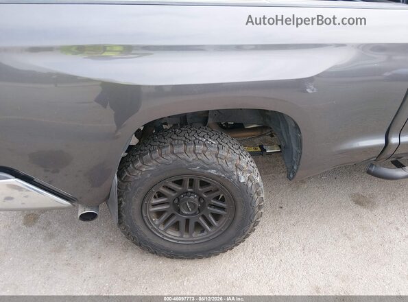 5TFRY5F18HX220583 2017 TOYOTA TUNDRA Gray 