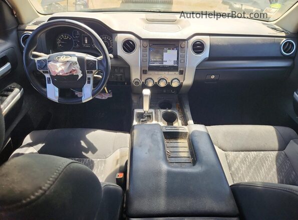 5TFUW5F13KX777621 2019 TOYOTA TUNDRA Серый Вид панели приборов