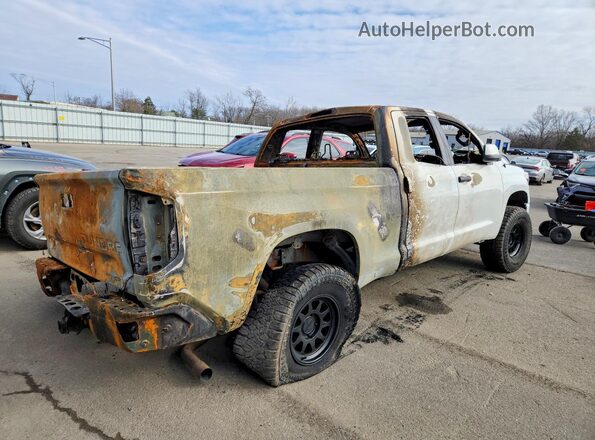 5TFUY5F10KX797707 2019 TOYOTA TUNDRA White 
