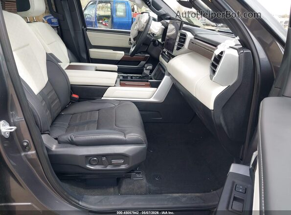 5TFVC5DB9PX036681 2023 TOYOTA TUNDRA HYBRID Gray Front interior view