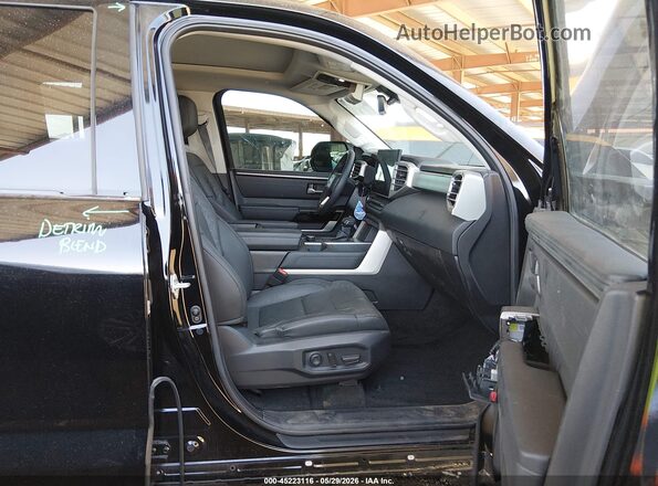 5TFWA5DB0RX237074 2024 TOYOTA TUNDRA Черный Вид салона спереди