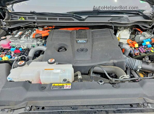 5TFWC5DB0SX090593 2025 TOYOTA TUNDRA Black Вид підкапотного простору