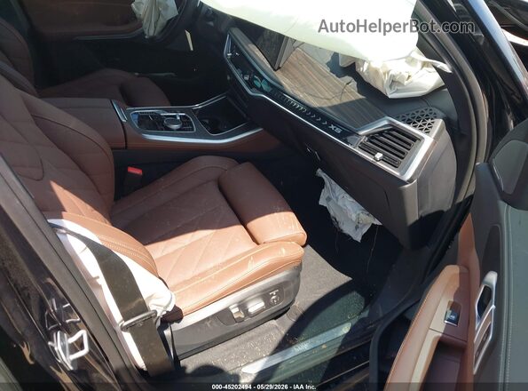 5UX13EU02S9W72707 2025 BMW X5 Black Vista interior delantera