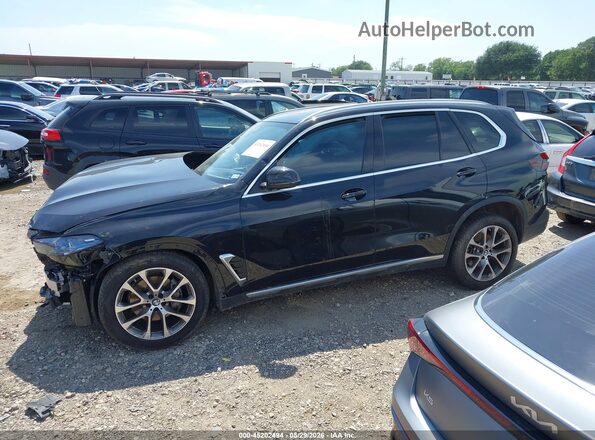 5UX13EU02S9W72707 2025 BMW X5 Black Vista interior trasera