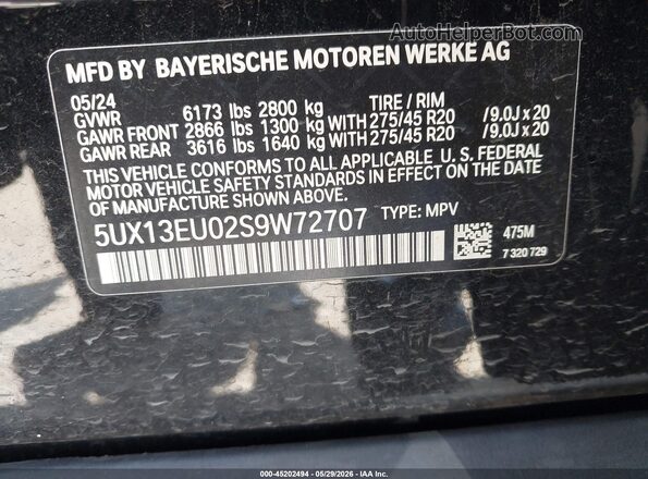 5UX13EU02S9W72707 2025 BMW X5 Black Vista del compartimento del motor