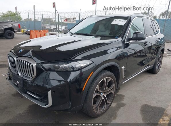 5UX13EU06R9U87117 2024 BMW X5 Black Vista tres cuartos delantera izquierda