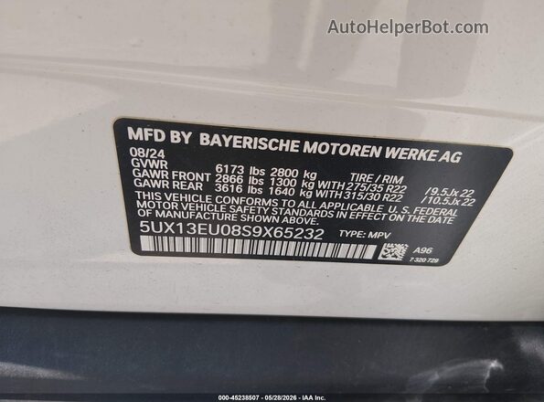 5UX13EU08S9X65232 2025 BMW X5 White Widok komory silnika