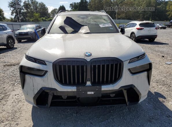 5UX23EM01R9S30189 2024 BMW X7 White Widok z przodu